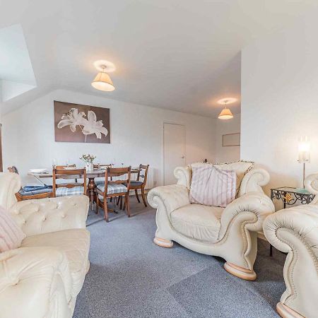 Pass The Keys Comfortable 3 Bed In Central Bowness With Parking ウィンダミア エクステリア 写真