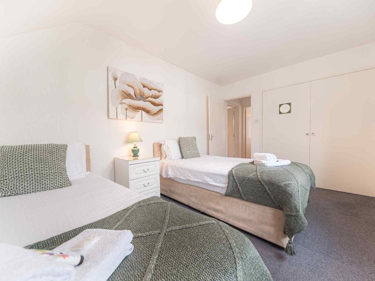 Pass The Keys Comfortable 3 Bed In Central Bowness With Parking ウィンダミア エクステリア 写真